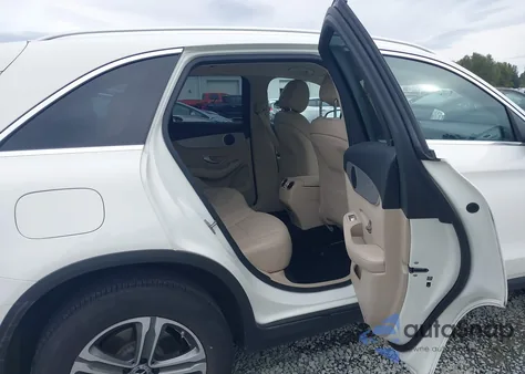 2022 Mercedes-Benz Glc 300 4Matic Suv from USA, damaged, VIN W1N0G8EB3NG116885